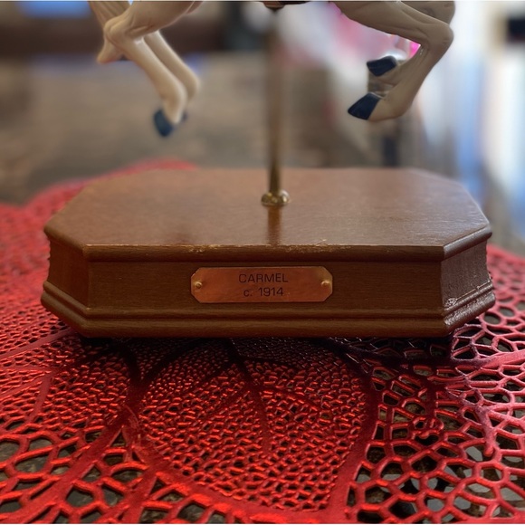 VINTAGE CAROUSEL HORSE FIGURINE 🎠 - Picture 15 of 16